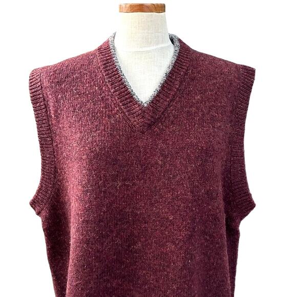 Vintage Woolrich Wool Knit Vest XL Academia Cottage V-neck Retro Wine Burgundy - Picture 8 of 13